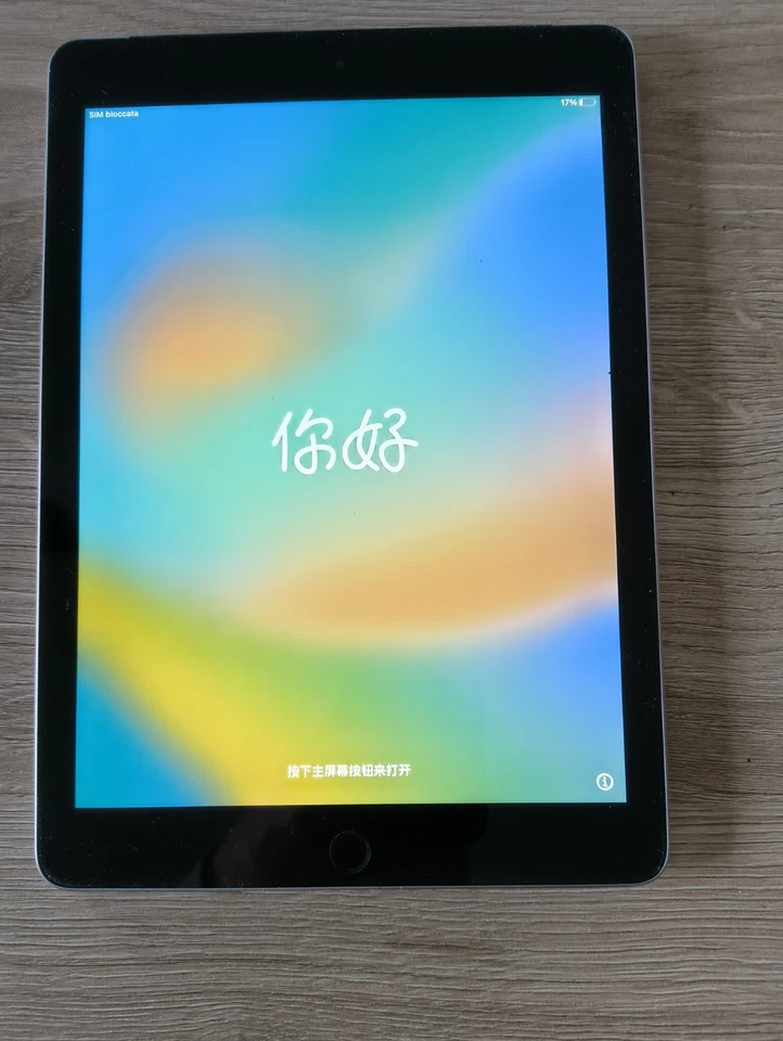 IPAD 5TH GENERAZIONE (2017) 9,7" / 128GB / IOS 16.3.1 / TOUCH ID / JACK CUFFIE - Immagine 2 di 4