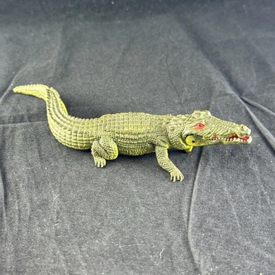 Vintage 1972 Britians Ltd.  Alligator Rubber Toy Hinged Jaw 6 3/4''