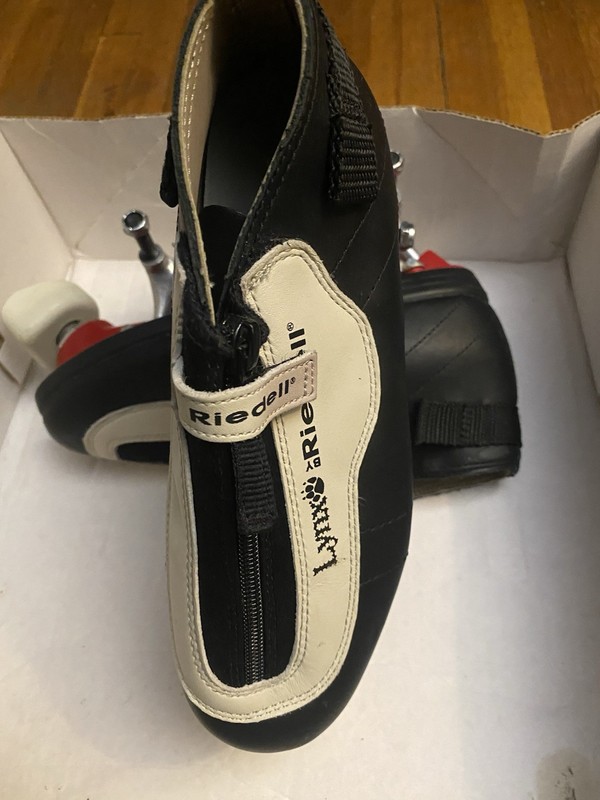 Riedell Model 396 Lynx Roller Skates Size 4 “Skunk” Style Barely Worn