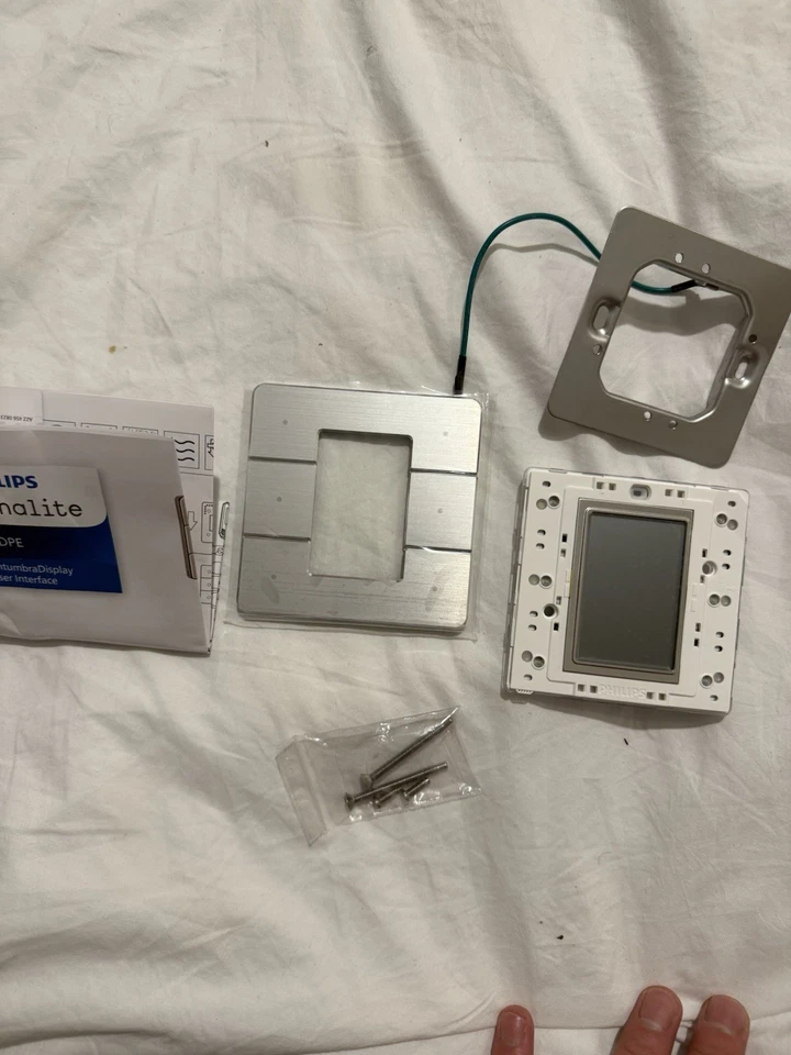 Philips Dynalite Antumbra Display Panel PADPE-AA-X – New in Box - Image 2 of 3