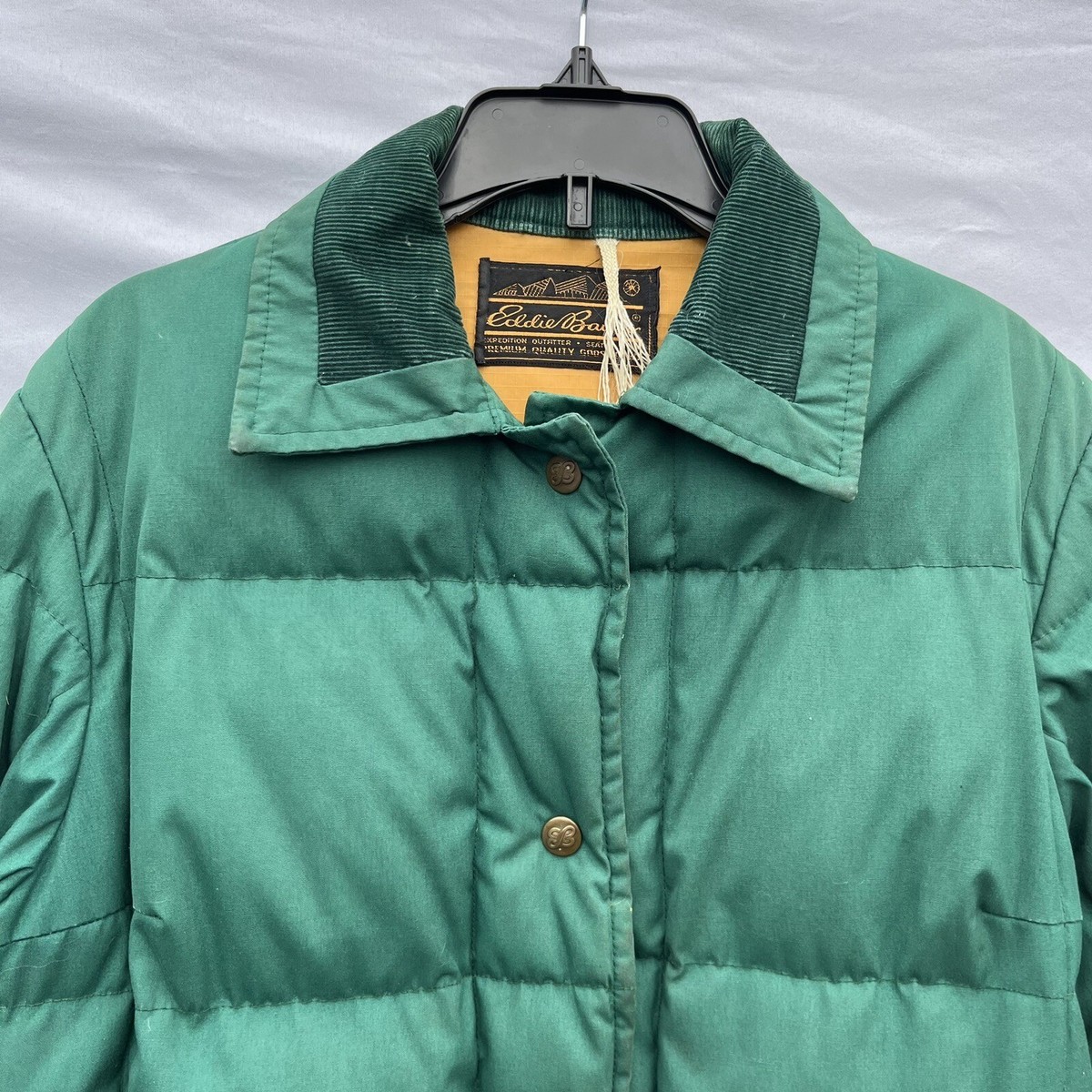 Vintage Eddie Bauer Goose Down Green Snap Button Puffer Coat