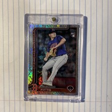 2025 Topps Series 2 - Richard Fitts #670 Sandglitter (RC)