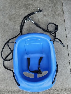 Playstar Blue 18.5''x14.5'' Childrens Plastic Sit Down Leg Openings Swing