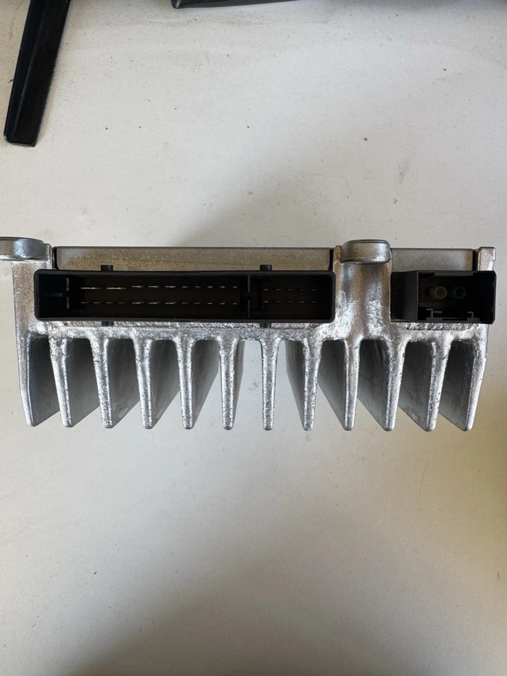 2008-2017 Mercedes W211 W212 E350 SL550 Harman/Becker усилитель усилитель A2118709690 - Изображение 3 из 3