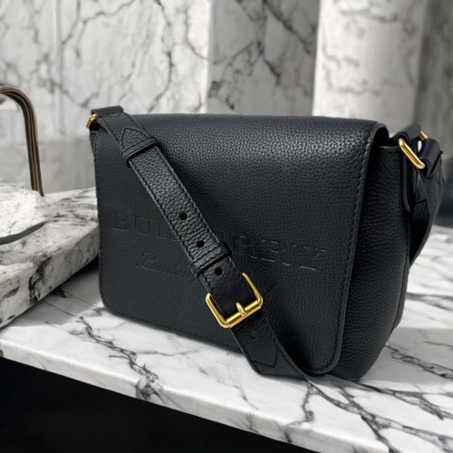 Auth BURBERRY Embossed Logo Leather Shoulder Bag Black 25cm 18cm