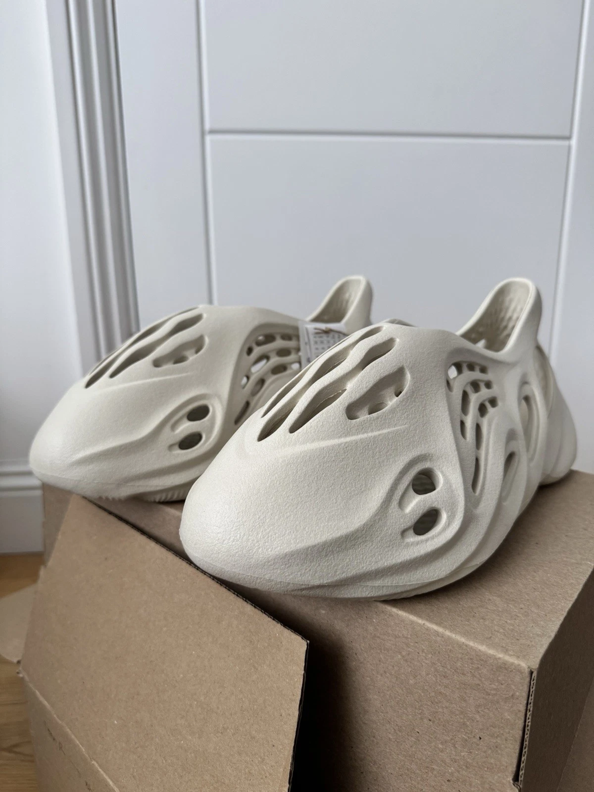 Yeezy Foam Runner SABBIA UK 11