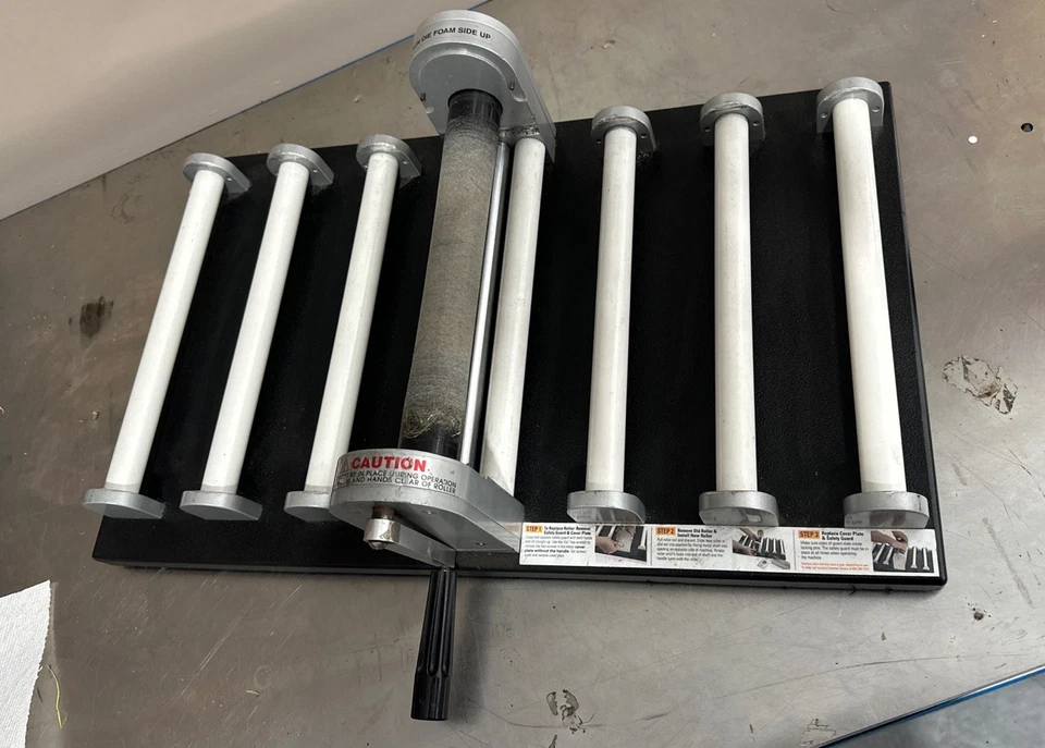 Máquina troqueladora sistema de corte de rodillos Accu-Cut Systems MARK IV Foto 4 de 4