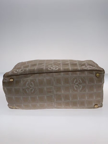 CHANEL Tote MM New Travel Line Nylon BEG Nylon BEG Beige - Picture 4 of 7