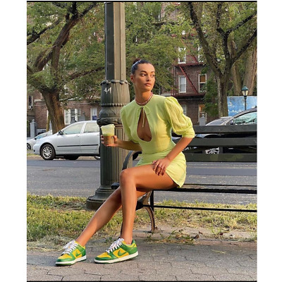 Cinta The Label Lysander Solid Bodycon Mini Dress Cutout Green Resort S 250776