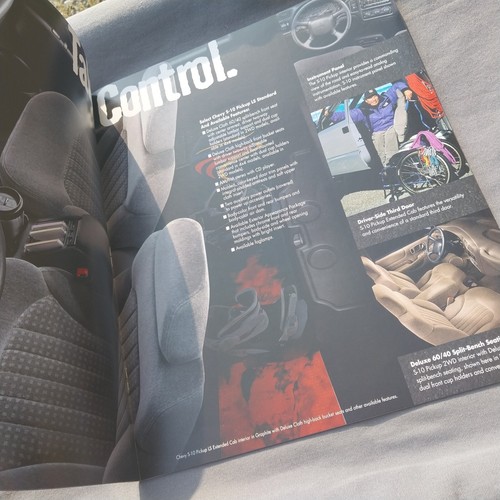 2001 Chevrolet Chevy S10 Truck 4x4 Brochure Buyers Guide Spec Sales Color - Picture 3 of 3