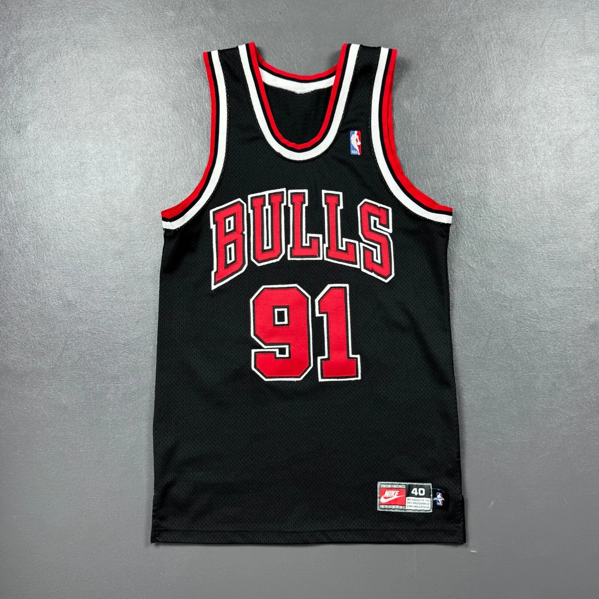 Preços baixos em Nike Dennis Rodman Chicago Bulls Roupas e