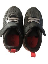 Zapatillas Tenis Cat and Jack Niños Pequeños Gancho y Lazo Talla 6 Negro Rojo