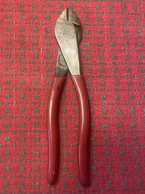 Vintage Klein Tools D228-8 Angle Cutters Nice. USA  