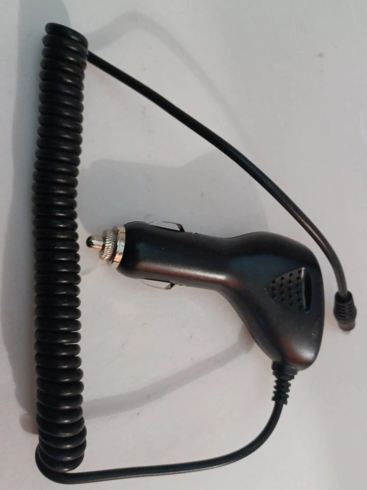Adaptador de corriente de vehículo Radio Shack Voice Star (273-1358) para Motorola L6/L7/RAZR Foto 3 de 4