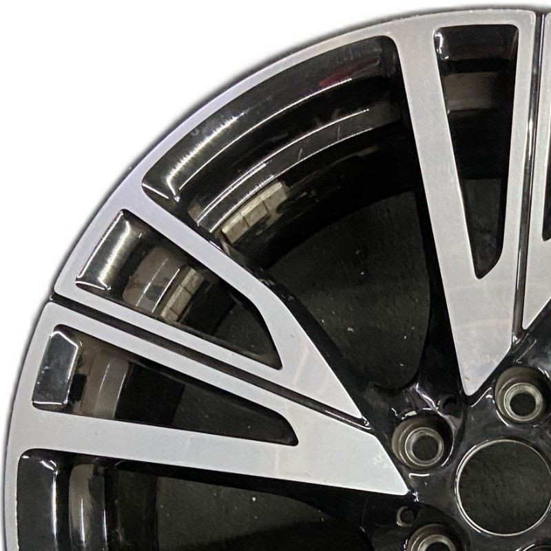 BMW i8 2014-2017 Front Right Wheel Black P/N 56086201