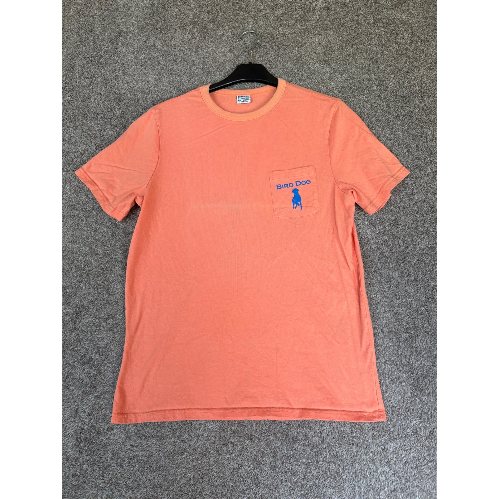 Bird Dog Clothing Coral Pocket T Shirt Dog Graphic Fort Worth Texas Mens Medium