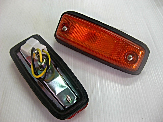 Pair Of New Side Marker Lights For Toyota Corolla KE30, KE35, KE36, TE31 – Clear Lens Lights-603999