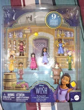 Mattel 2023 Disney Wish The Teens Pack (9 Figure Character Pack) NIB