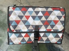 Skip Hop Pronto Baby Portable Changing Station  Diaper Changing Pad Clutch Gray