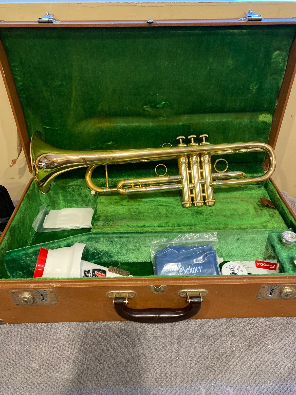 C.G. Conn Vintage One Trumpet w/ Single Vintage Case eBay