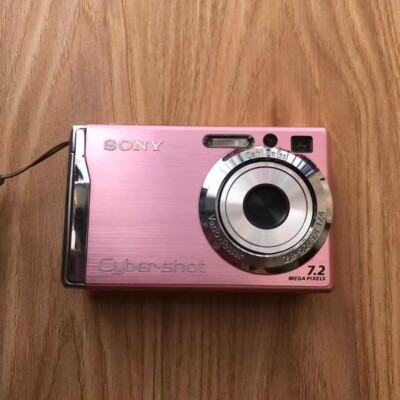 Sony Cyber-shot DSC-W80 7.2MP CCD Vintage Digital Camera - 100