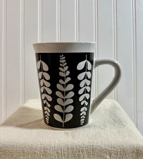 Royal Norfolk Black White Leaf 15oz Mug Stoneware Cup Replacement 4.75” High