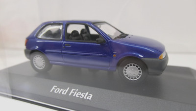 Maxichamps 1:43 - Ford Fiesta (1995) 3-türig - blau-metallic- 940085061 - (51)