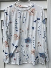 Blouse Woman  s White Floral Long Sleeve Sz L Unbranded Lightweight Very Pretty