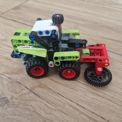 LEGO Technic 42102 Mini CLAAS XERION
