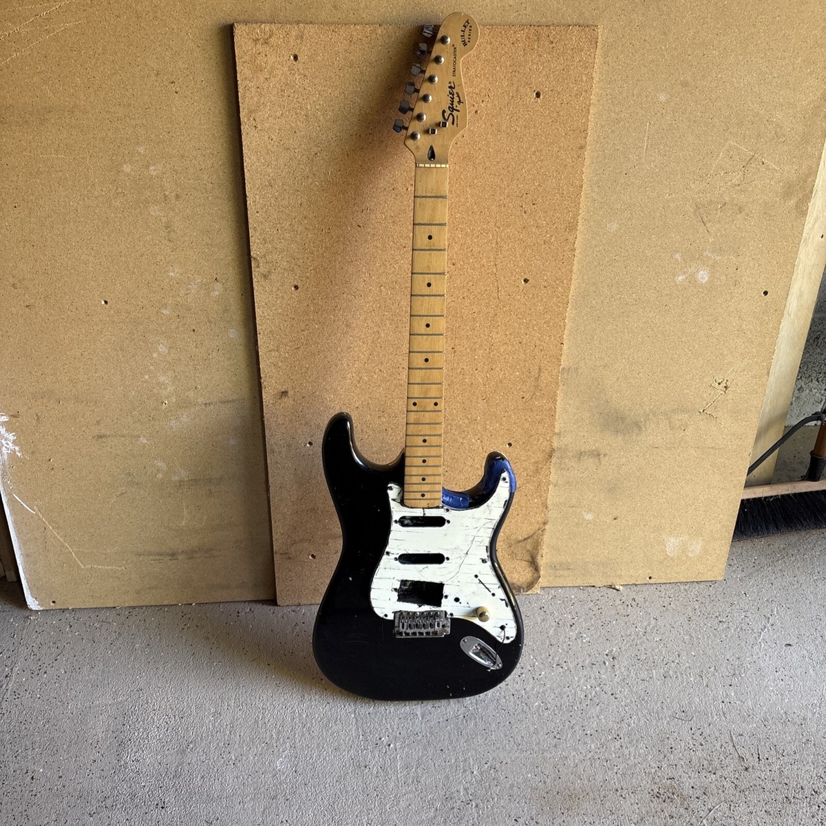 Squier Stratocaster インドネシア 2013年製 Squier Stratocaster インドネシア 2013年製