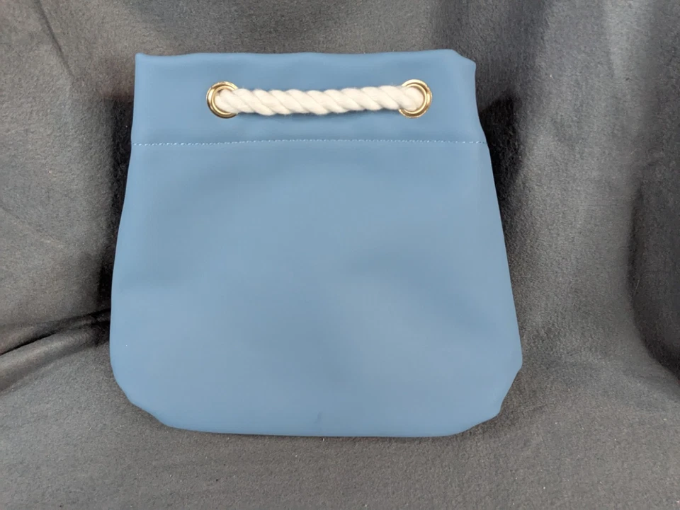 Dolce & Gabbana Light Blue Makeup Bag Cosmetic Pouch D&G Parfume Gift Women’s - Image 4 of 4