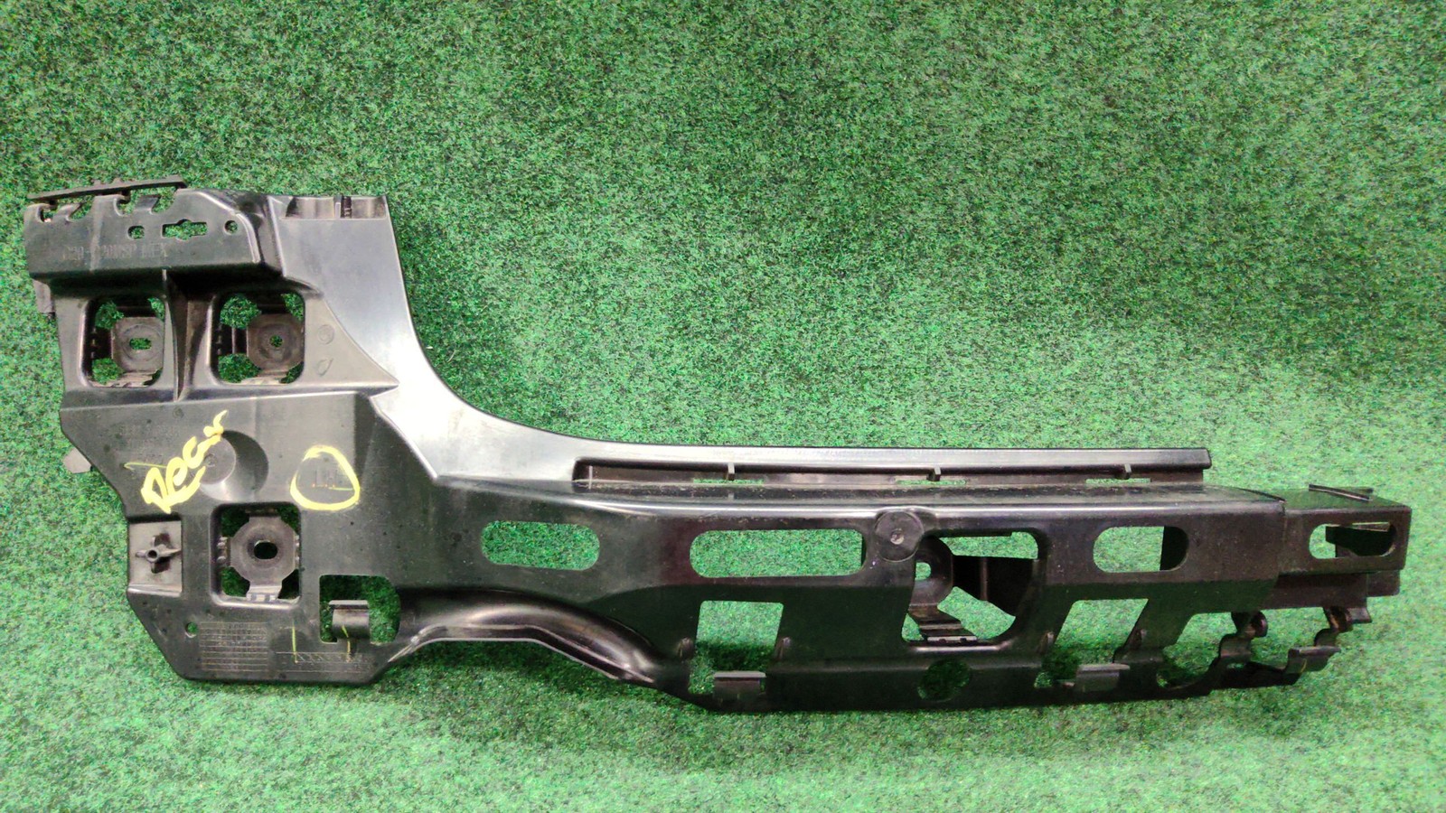 2019-2022 Bmw 330i Rear Left Bracket For Bumper Oem 51127469363