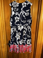 ELIZA J Navy Blue Pink Floral Print Sleeveless Dress. Size 14w, lined /layerand