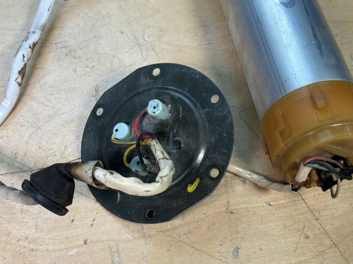 1984-1989 Nissan 300zx Z31 Fuel Float Level Pump Sending Unit OEM