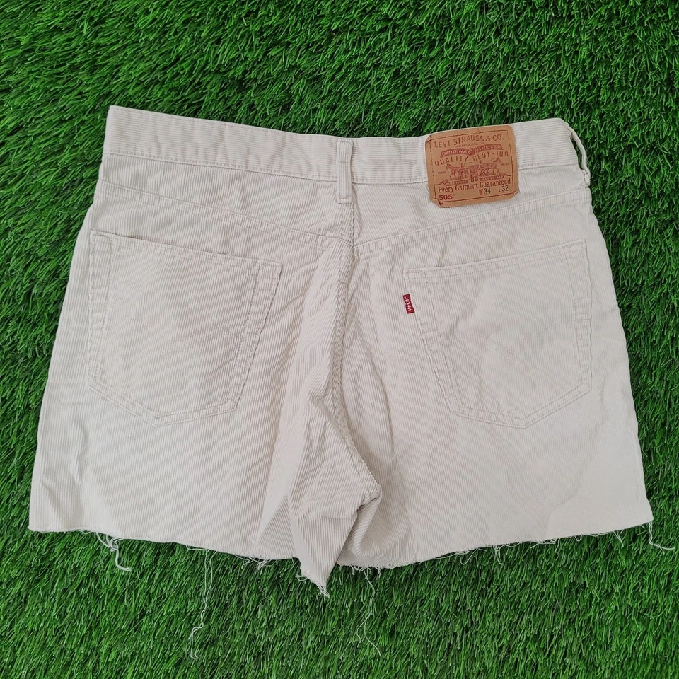 Pantalones cortos de pana vintage LEVIS para mujer 12 33x4 cintura alta Foto 2 de 4