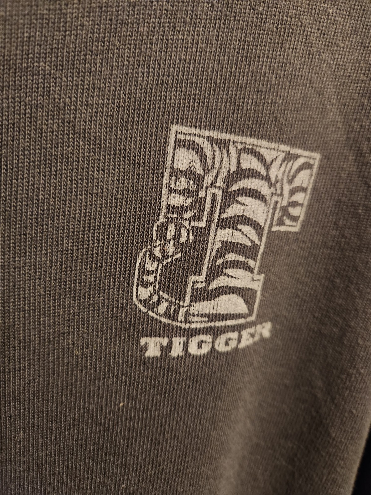 Vintage tigger winnie the pooh sweatshirt - image 2