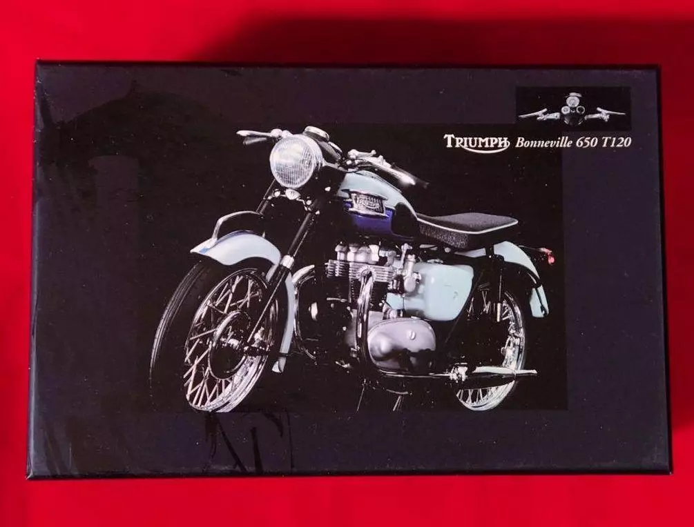 MINICHAMPS 1/12 Triumph T120 First Bonneville 650cc Pre Units from Japan