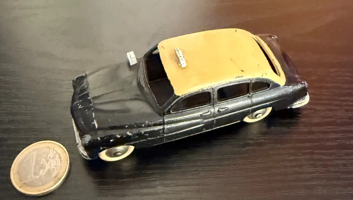 Dinky Toys Ford Vedette 1953 F N°24X - 1/43 - Gris Bleu - Très Peu Sortie