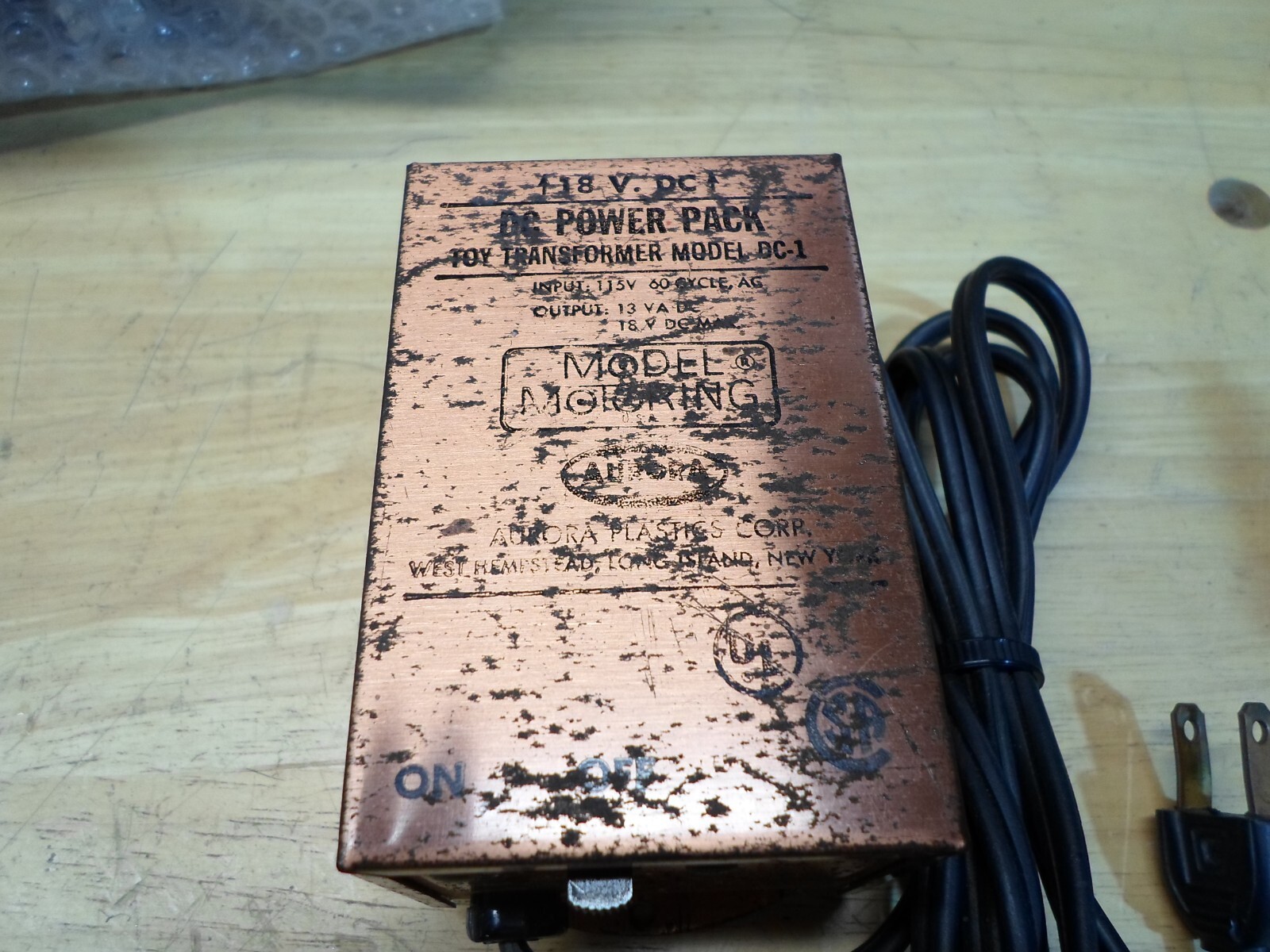 VTG MODEL MOTORING AURORA SLOT CAR HO SCALE TRANSFORMER/POWER PACK 18V DC-1 