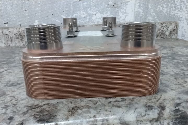 Kelvion FP10X20L-30 2 In MPT Connection Brazed Plate Heat Exchanger