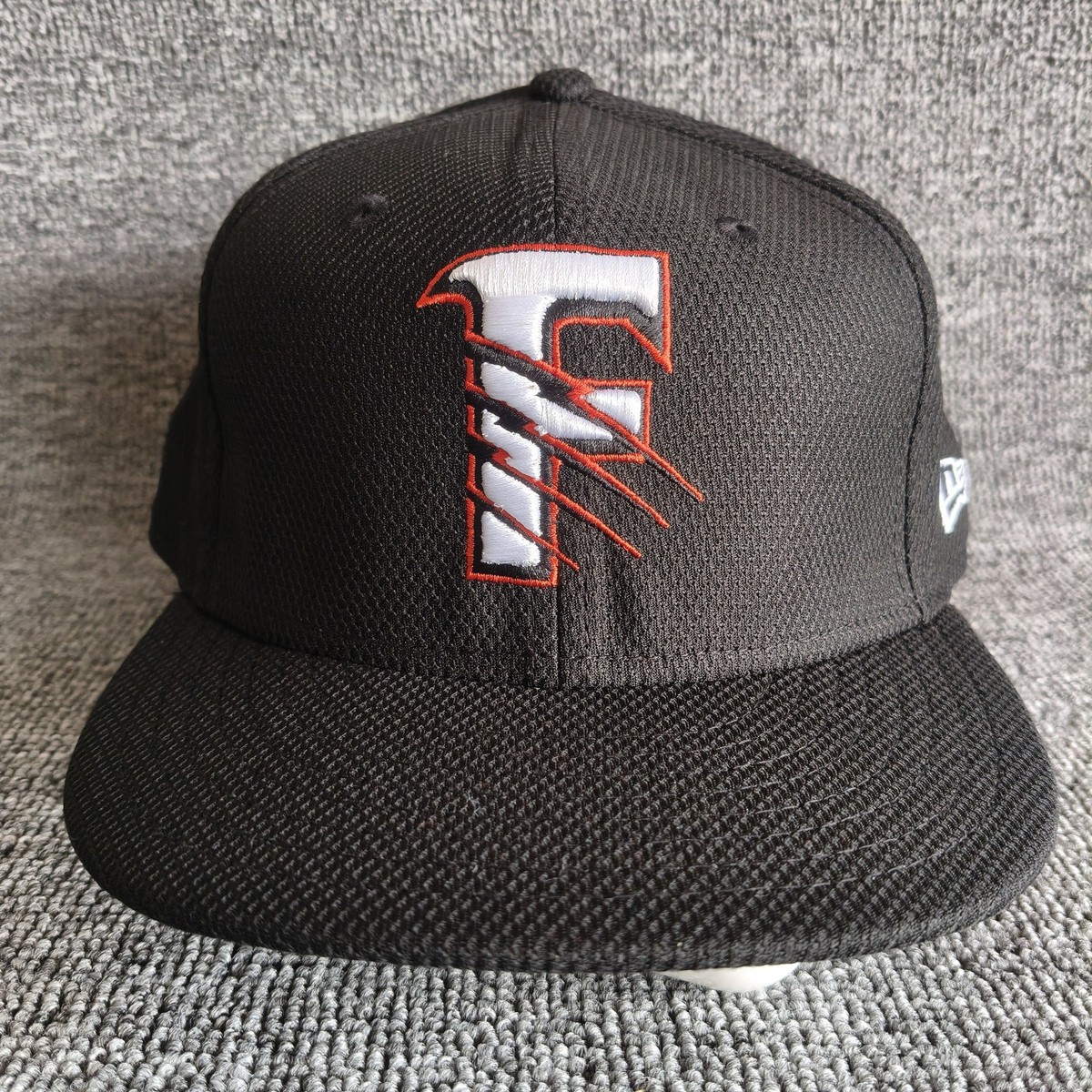 New Era Fresno Grizzlies 59FIFTY Fitted Hat Black 7 1 8 MiLB