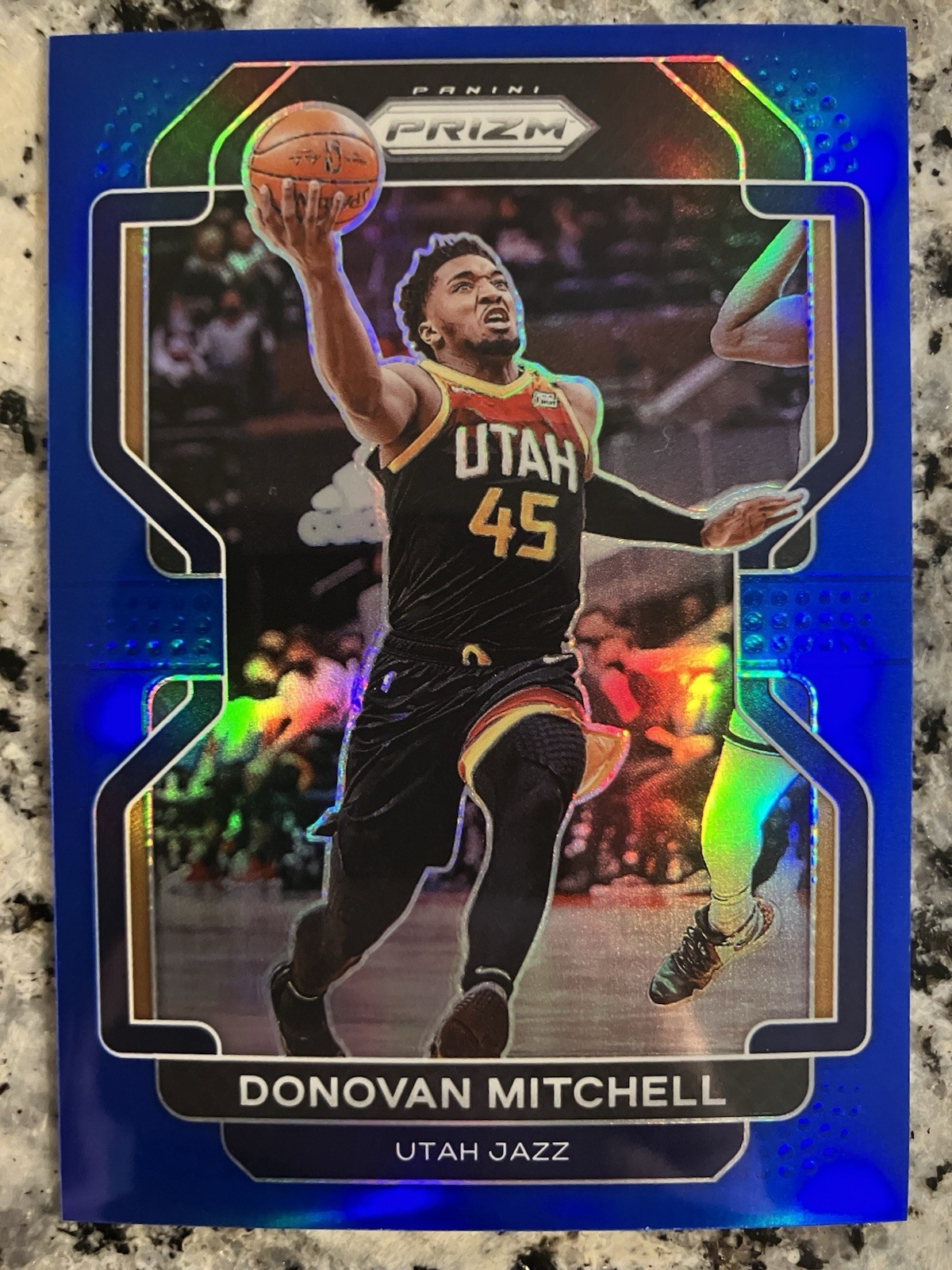 DONOVAN MITCHELL BLUE PRIZM /199! 2021-22 PANINI PRIZM BASKETBALL SSP 72!