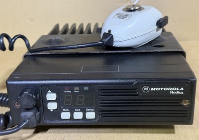 Motorola Radius D51LRA9734BK Mobile Radio with Mic Motorola