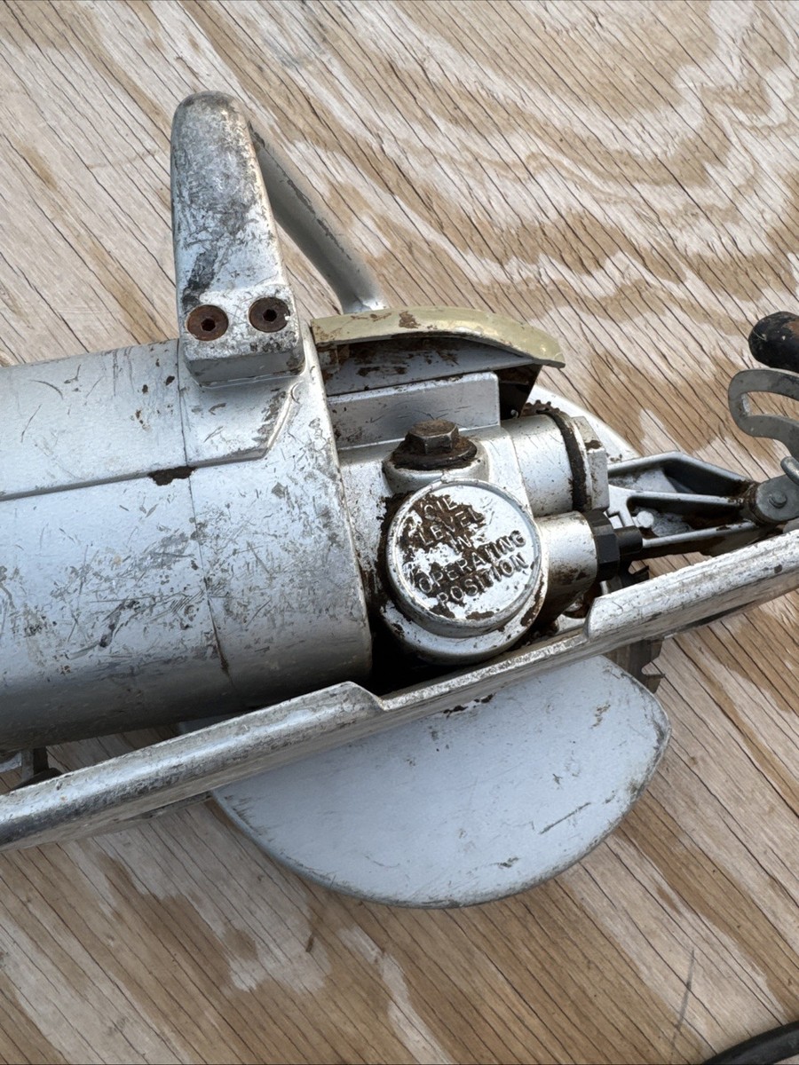 SKILSAW Professional MODEL 77 Worm Drive 13 Amp 7-1/4