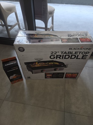 #ad Blackstone 22quot; Omnivore Tabletop Griddle Model 2203 W Cleaning Kit $129.99