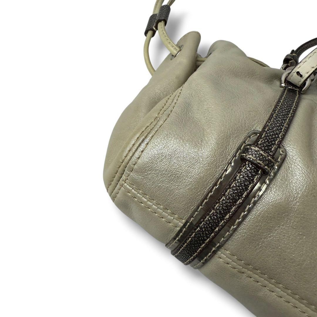 COACH legacy metallic turn lock handbag Silver Japan A-251215-15 thumbnail 7