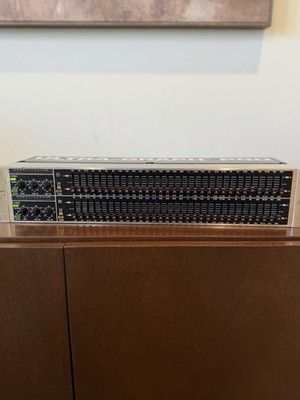 Behringer Ultra-Graph Pro GEQ3102 Ultra-Musical 31-Band Stereo Graphic Equalizer