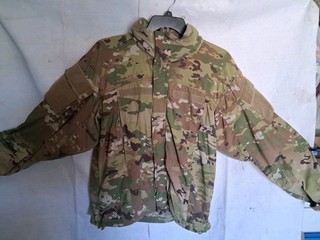US Army ECWCS Gen Jacket Soft Shell Cold Weather OCP Multicam Medium Regular