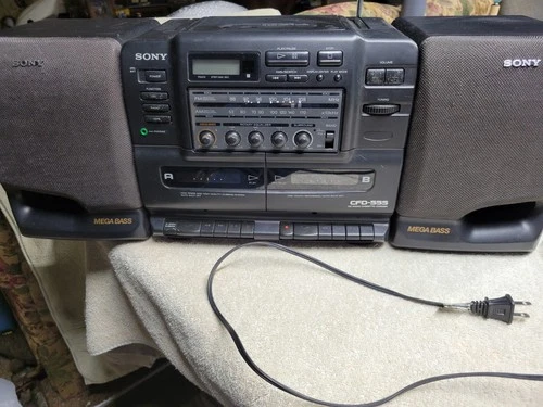 Vintage 1990s Sony Stereo Cassette Cd Player Radio Boombox CFD-555