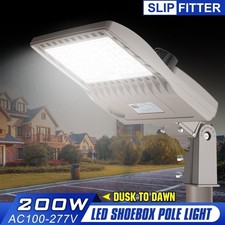 200W LED Parking Lot Light Dusk to Dawn Outdoor Parking Lot/ Stadium Lighting